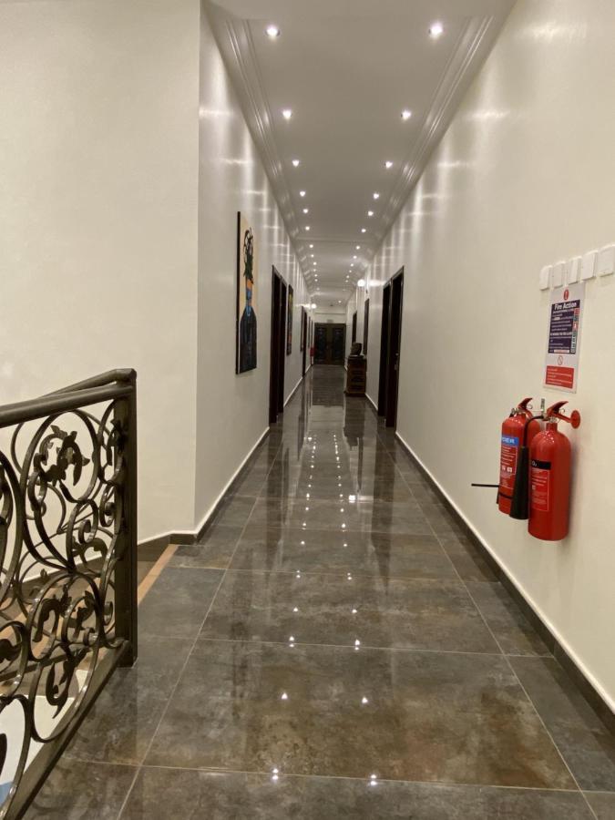Eagle Vault Hotel Kwabenya Ngoại thất bức ảnh